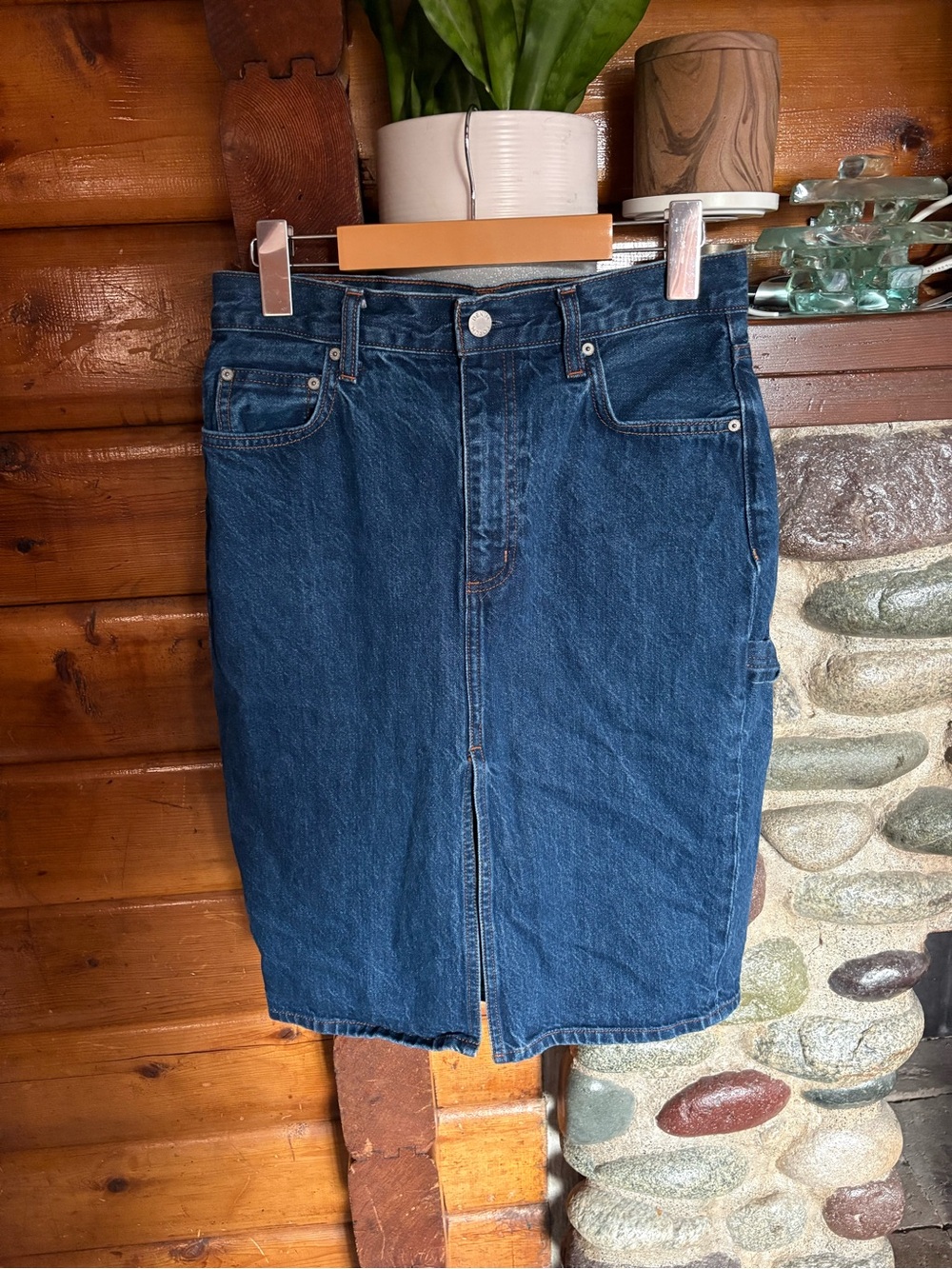 Aritzia Denim Forum ’90s Pencil Midi Denim Skirt Blue Size 26